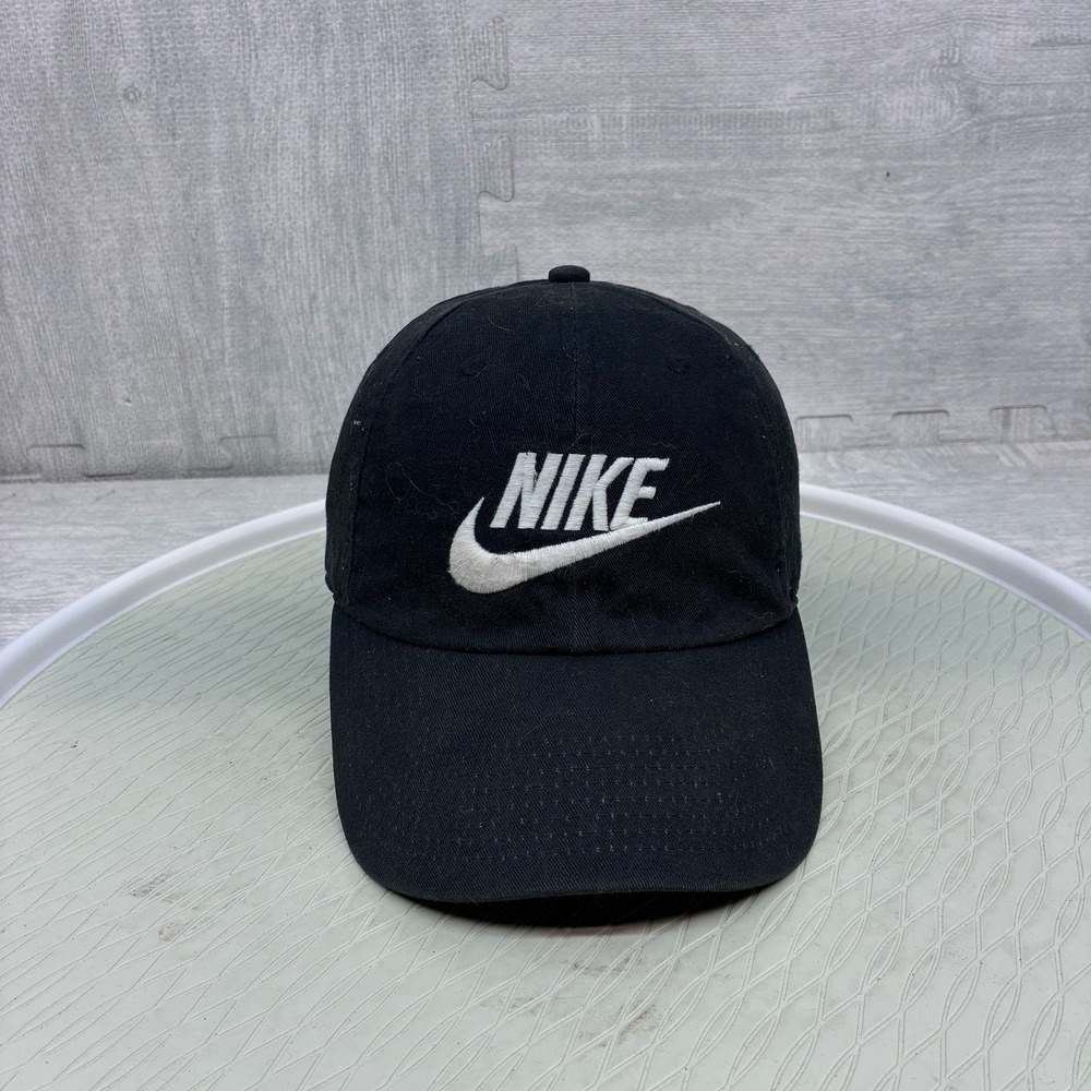 Nike Hat Mens Black Embroidered Swoosh Logo Adjustable Strap back Cap